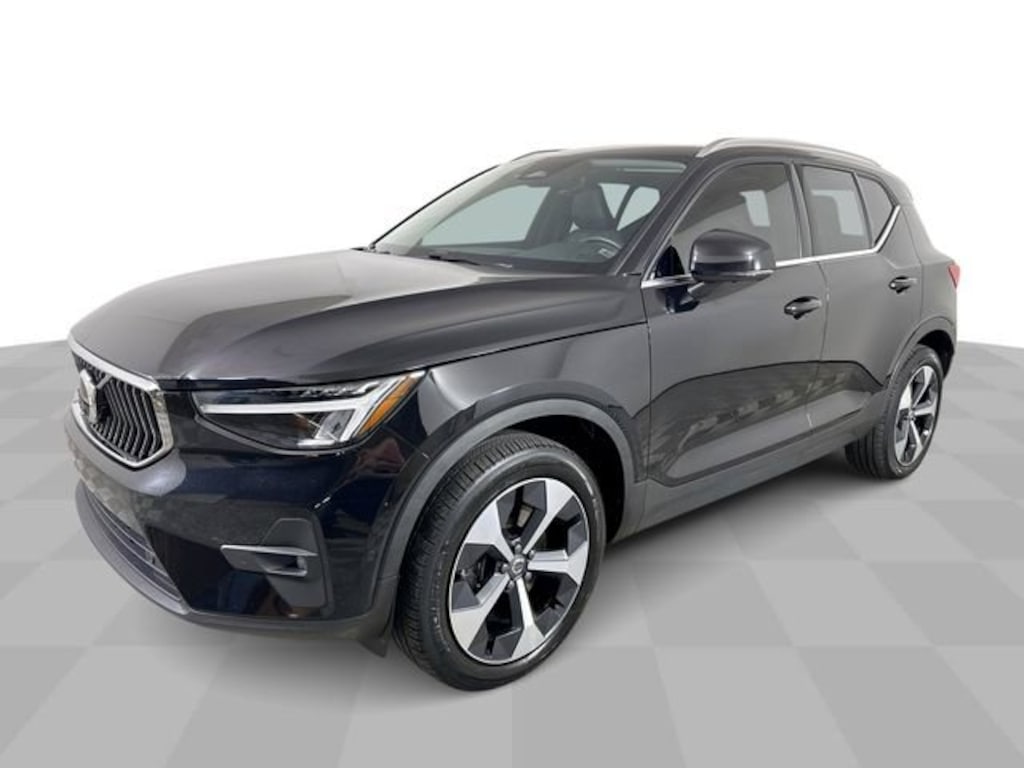 Used 2024 Volvo XC40 Plus Bright Theme SUV