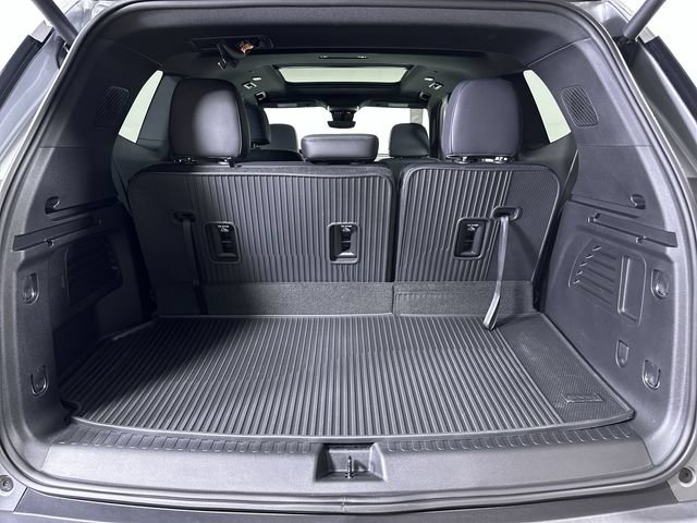 2026 GMC Acadia AT4 - Photo 28