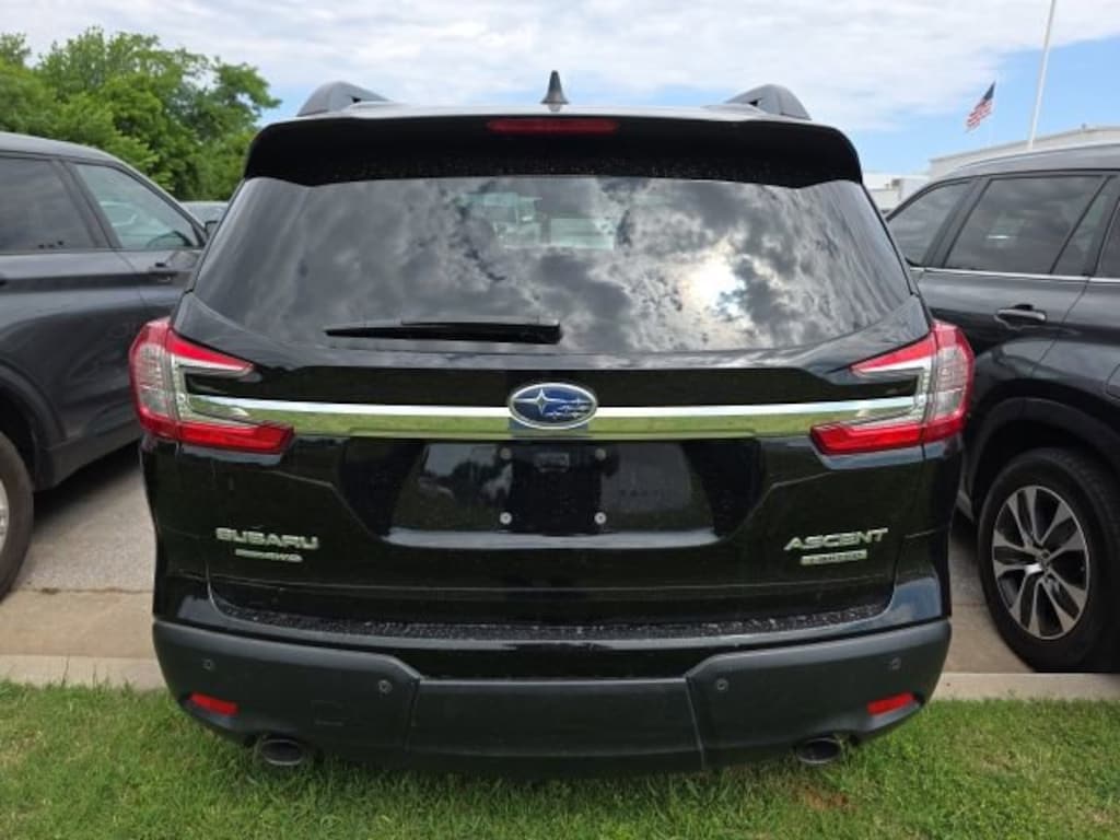 Used 2024 Subaru Ascent Limited SUV
