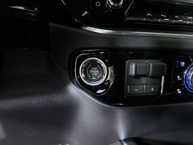 2026 GMC Sierra 1500 SLT - Photo 18