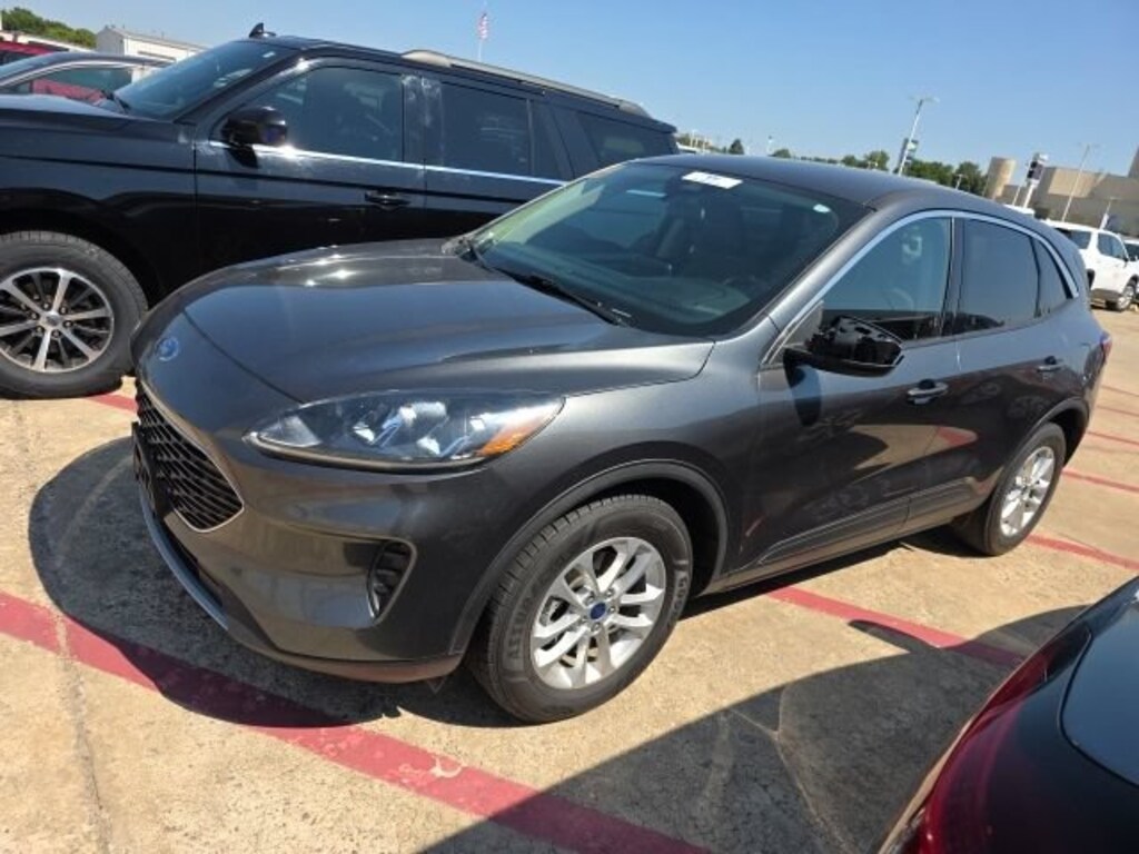 Used 2020 Ford Escape SE SUV