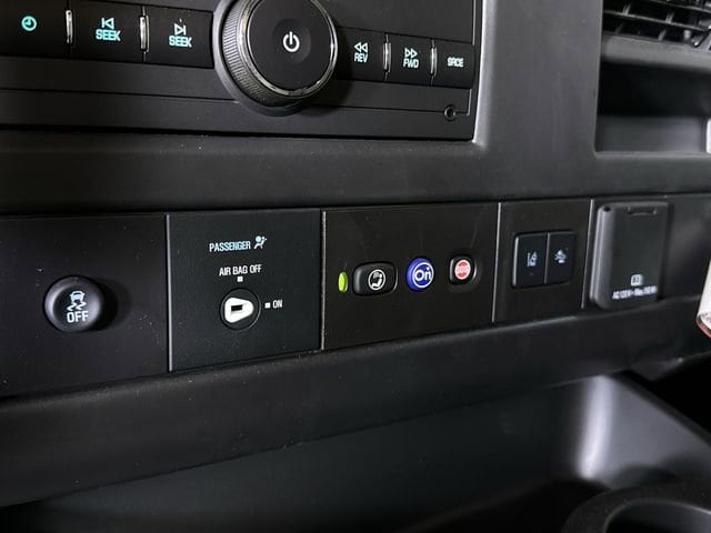 2025 GMC Savana Cargo Work Van - Photo 12