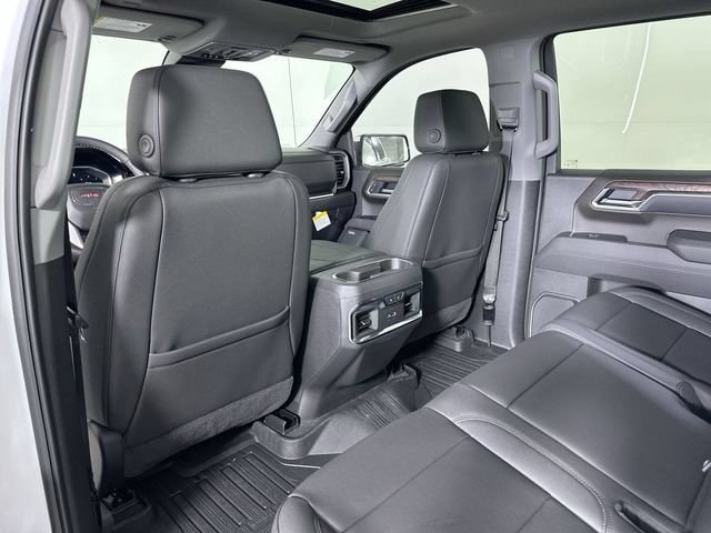 2026 GMC Sierra 1500 SLT - Photo 23