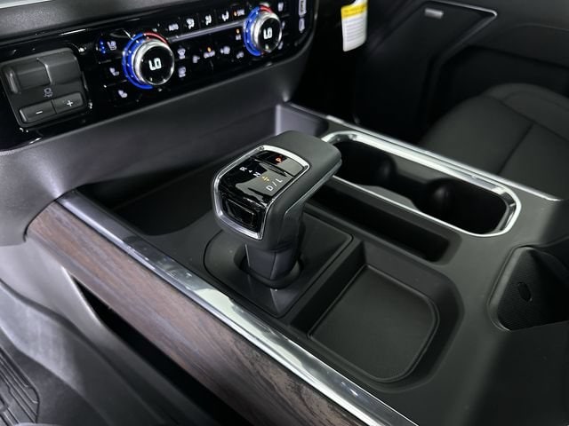 2026 GMC Sierra 1500 SLT - Photo 17