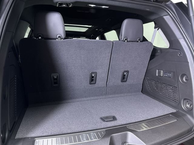 2026 GMC Yukon Denali - Photo 28