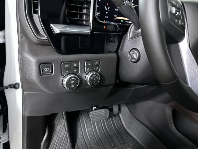 2026 GMC Sierra 1500 SLT - Photo 19