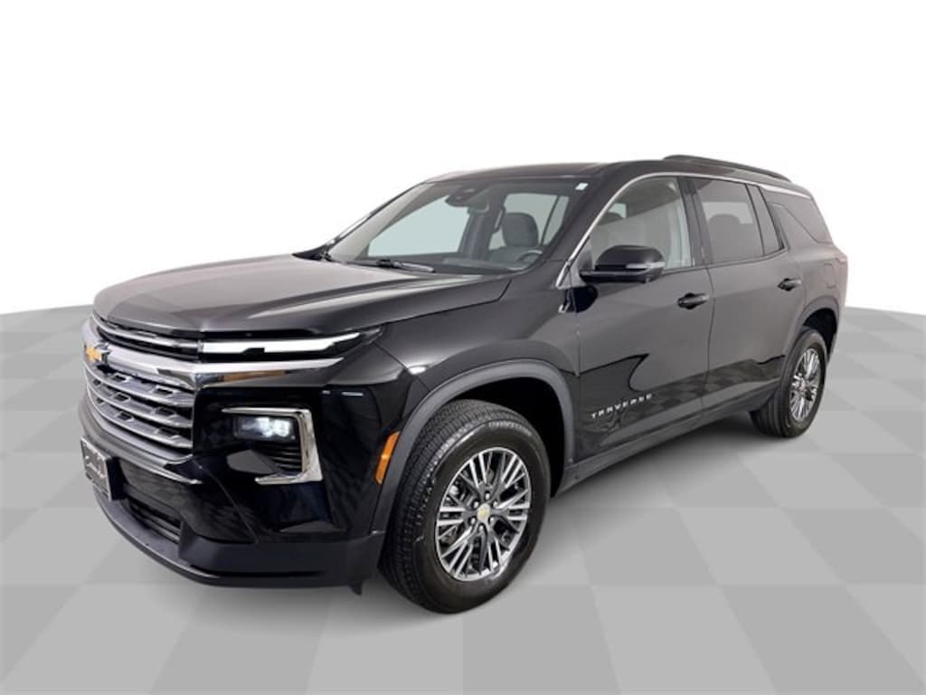 Used 2024 Chevrolet Traverse LT SUV