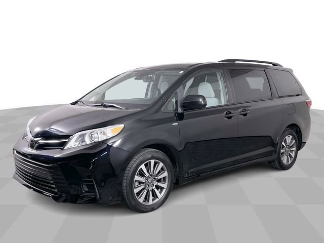 2020 Toyota Sienna LE 7-Passenger AWD