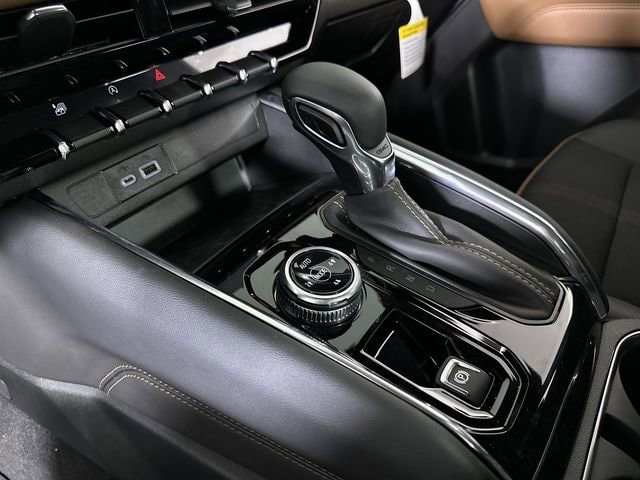 2026 GMC Canyon AT4 - Photo 17