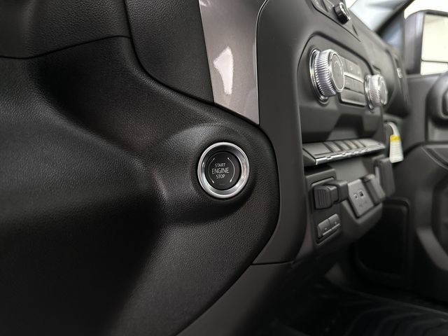 2025 GMC Sierra 2500HD Pro - Photo 17