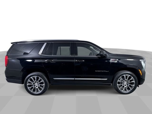 2026 GMC Yukon Denali - Photo 10