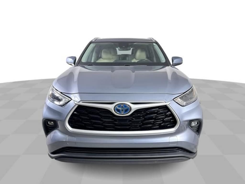 Used 2024 Toyota Highlander Hybrid XLE SUV