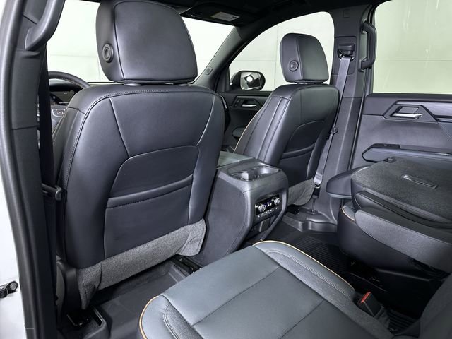 2026 GMC Acadia AT4 - Photo 23