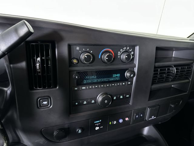 2025 GMC Savana Cargo Work Van - Photo 13