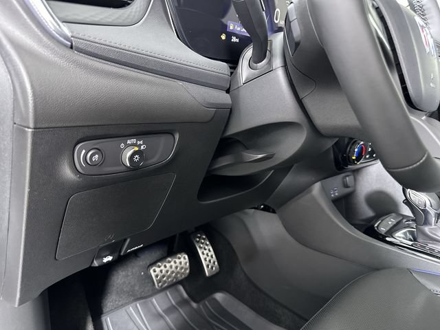 2026 Buick Encore GX Sport Touring - Photo 19