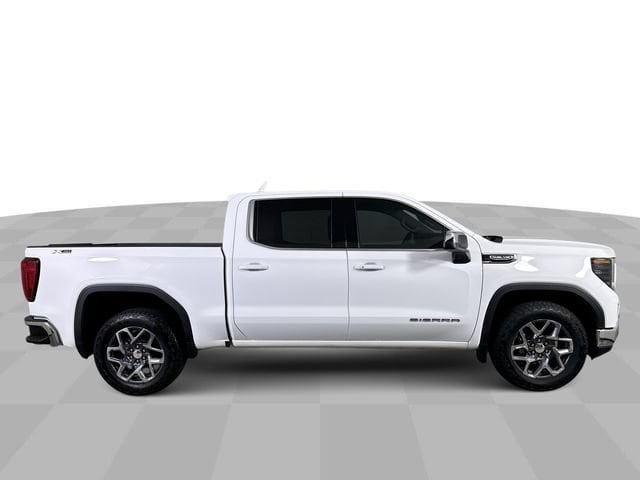 2026 GMC Sierra 1500 SLE - Photo 10