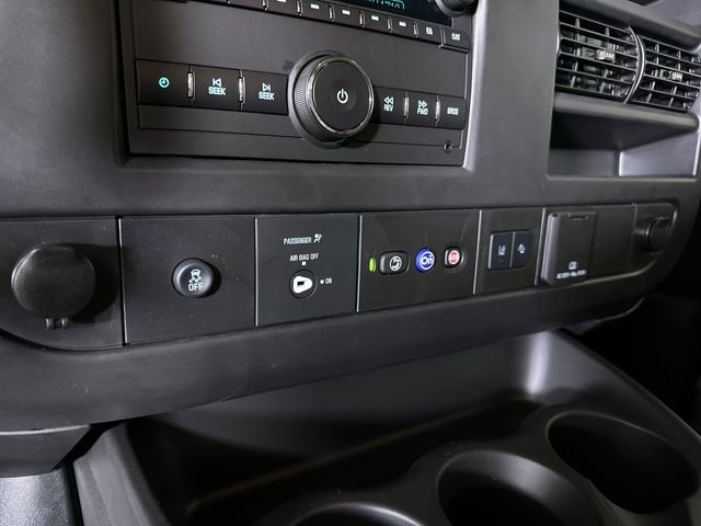 2025 GMC Savana Cargo Work Van - Photo 14
