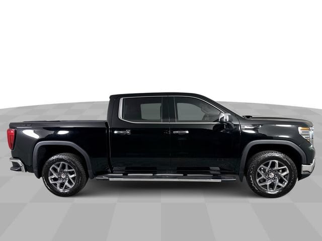 2026 GMC Sierra 1500 SLT - Photo 10