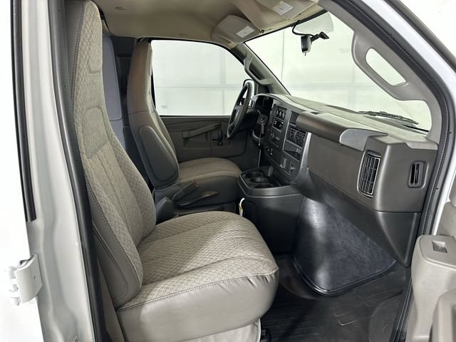 2026 GMC Savana Cargo Work Van - Photo 26
