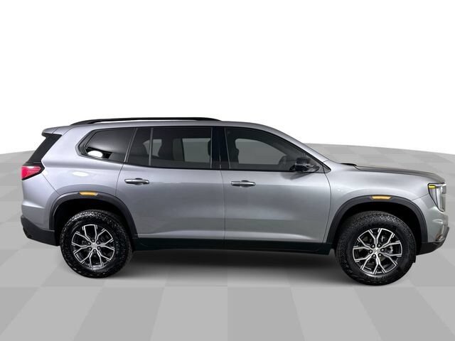 2026 GMC Acadia AT4 - Photo 10