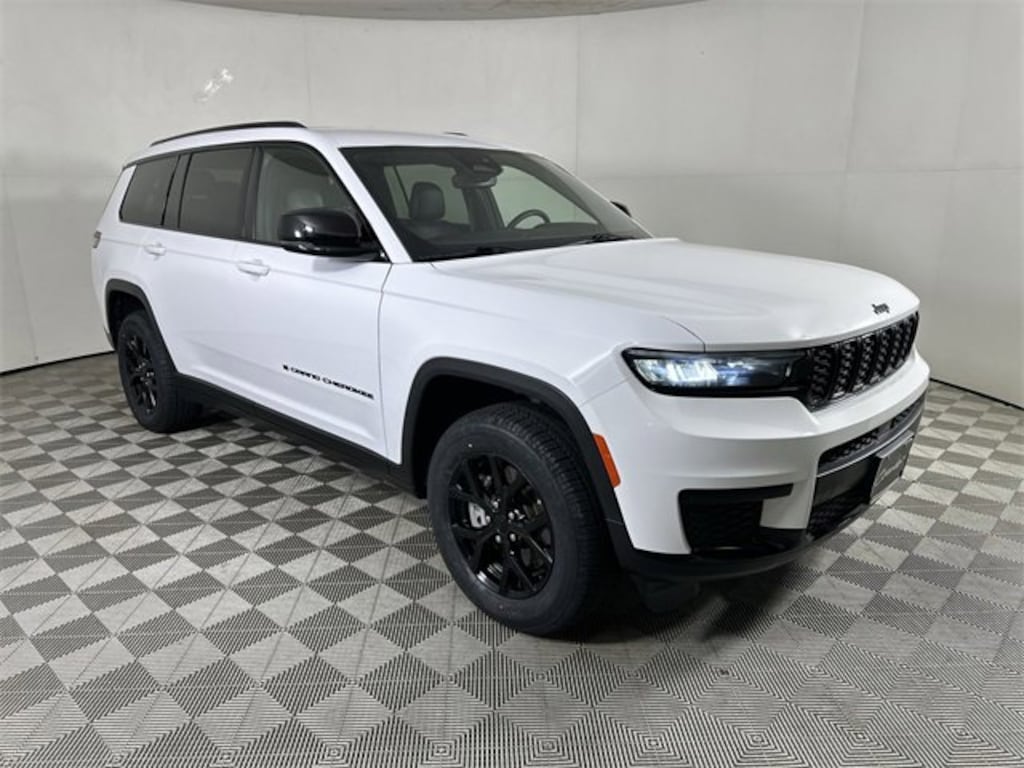 Used 2024 Jeep Grand Cherokee L Altitude SUV