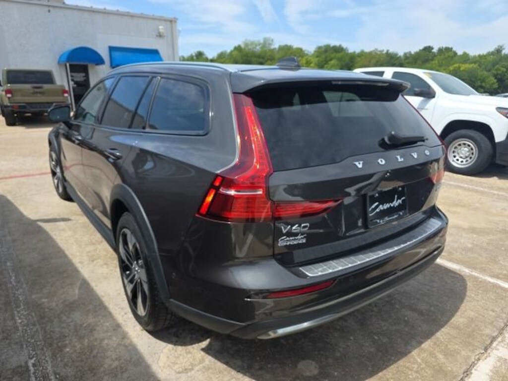 Used 2024 Volvo V60 Cross Country Plus Wagon