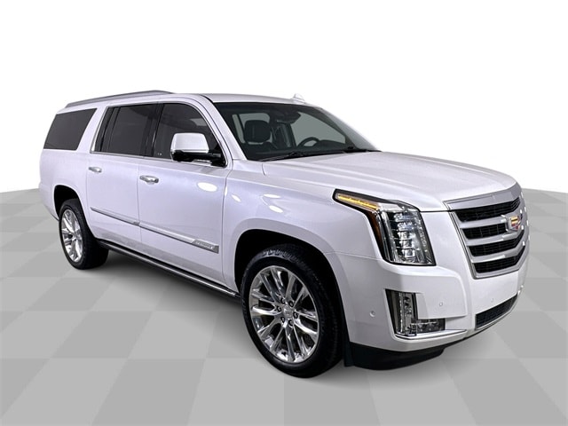 2020 Cadillac Escalade ESV Premium Luxury photo 2