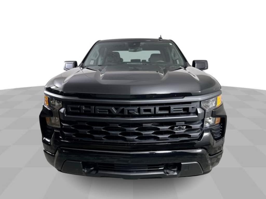 Used 2025 Chevrolet Silverado 1500 Custom Truck