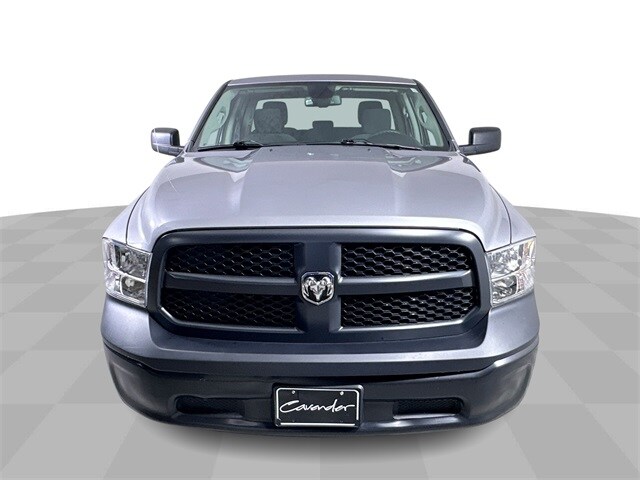 2024 Ram 1500 Classic Tradesman photo 3