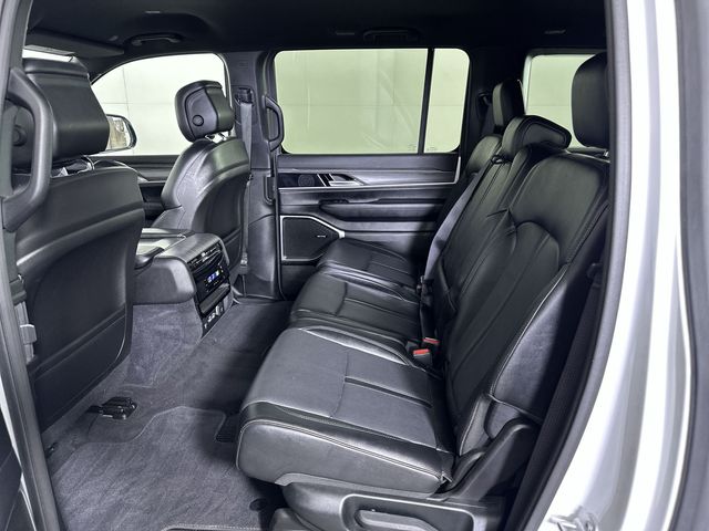 2024 Jeep Wagoneer L Series III - Photo 26
