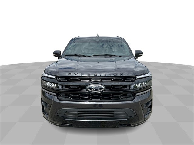 2024 Ford Expedition Limited photo 3
