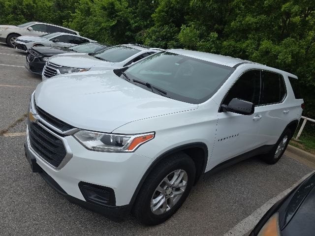 Used 2018 Chevrolet Traverse LS with VIN 1GNERFKW6JJ203039 for sale in Midwest City, OK