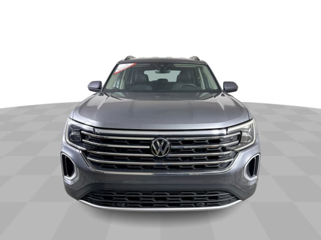 Used 2025 Volkswagen Atlas 2.0T SE w/Technology SUV