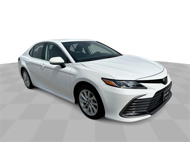2024 Toyota Camry LE photo 2