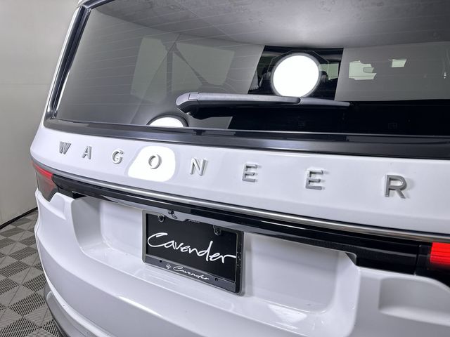 2024 Jeep Wagoneer L Series III - Photo 32