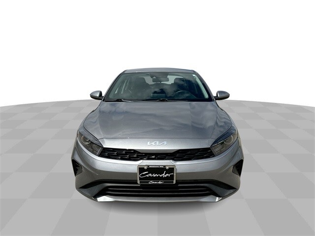 2024 Kia Forte LXS photo 3