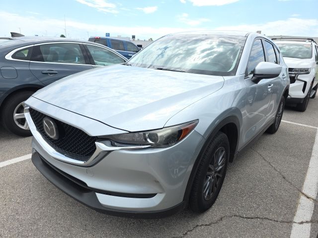 2020 Mazda CX-5 Touring Auto's photo