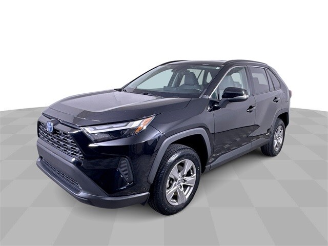2023 Toyota RAV4 Hybrid XLE photo 4
