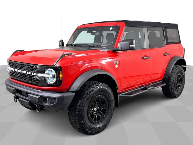 Race Red 2022 Ford Bronco SUV / Crossover Four-Wheel Drive Automatic