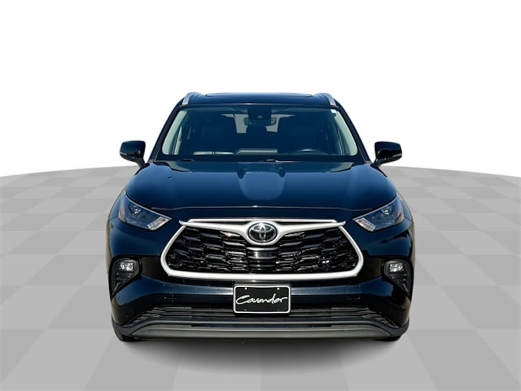 Used 2023 Toyota Highlander XLE SUV