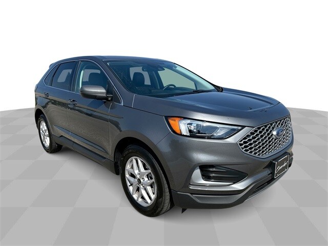 2024 Ford Edge SEL photo 2