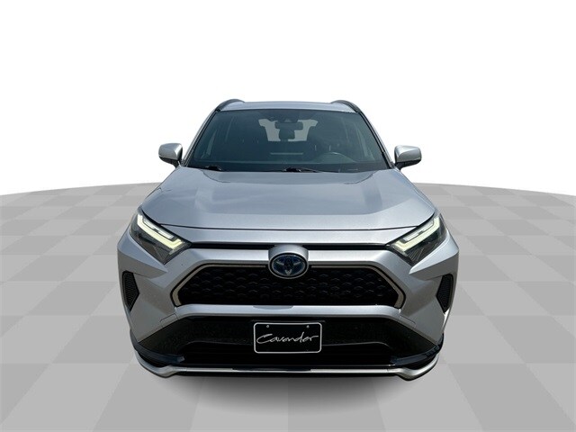2022 Toyota RAV4 Prime SE photo 3