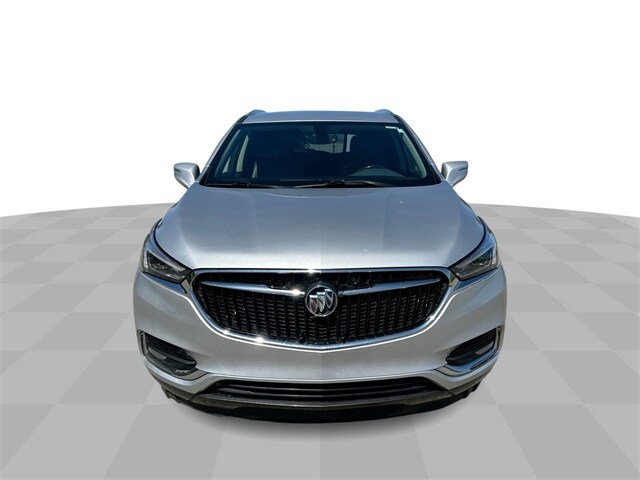 2020 Buick Enclave Essence photo 3