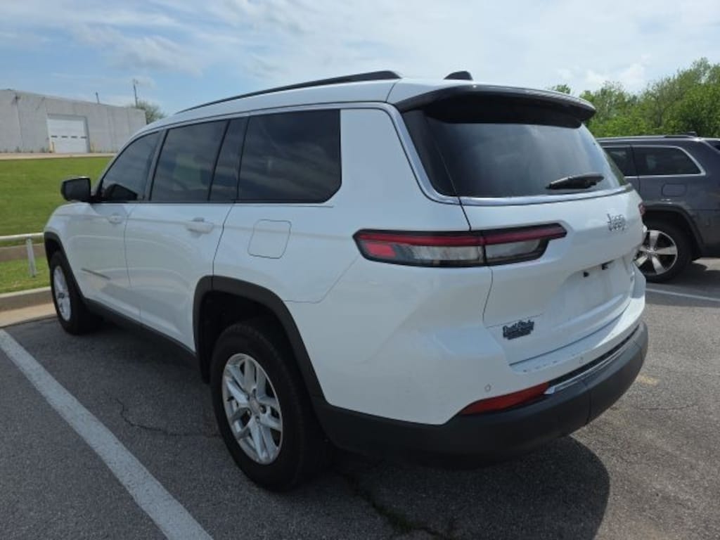 Used 2025 Jeep Grand Cherokee L Laredo SUV