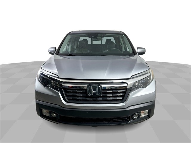 2020 Honda Ridgeline RTL photo 3