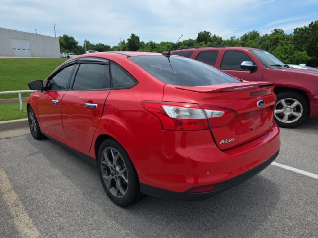 Used 2014 Ford Focus SE Sedan