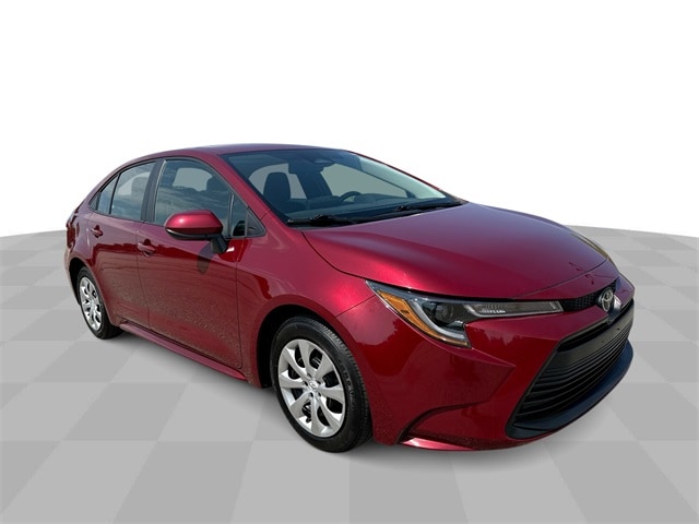 Used 2024 Toyota Corolla LE with VIN 5YFB4MDE7RP176203 for sale in Northfield, Minnesota