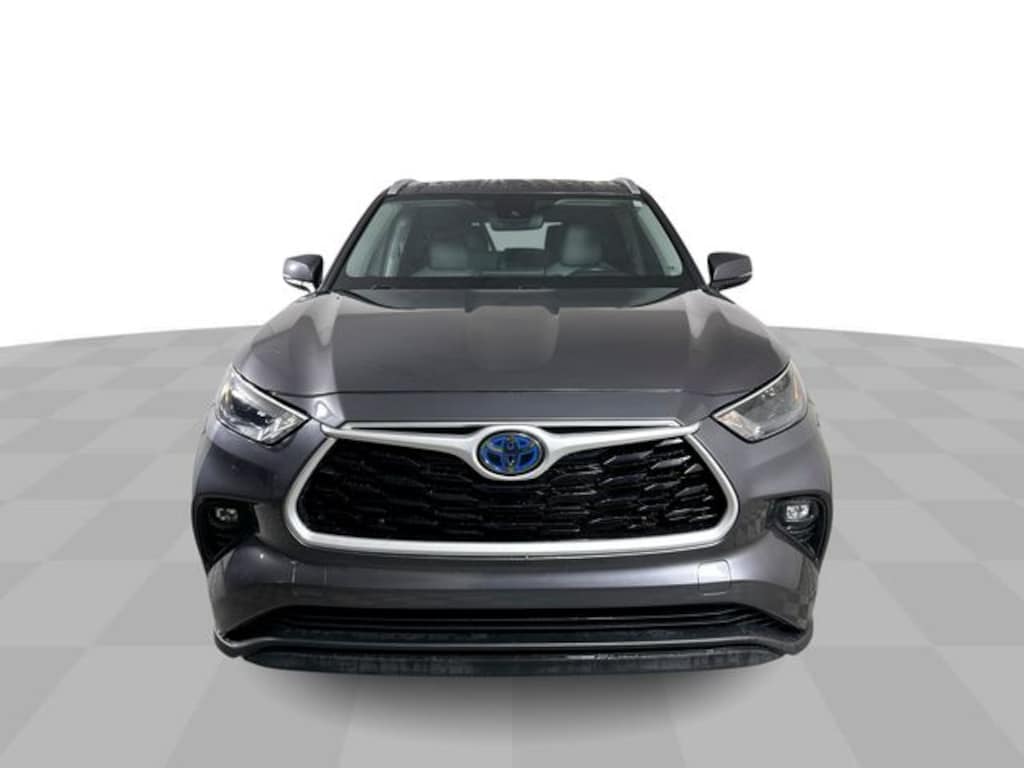 Used 2023 Toyota Highlander Hybrid XLE SUV