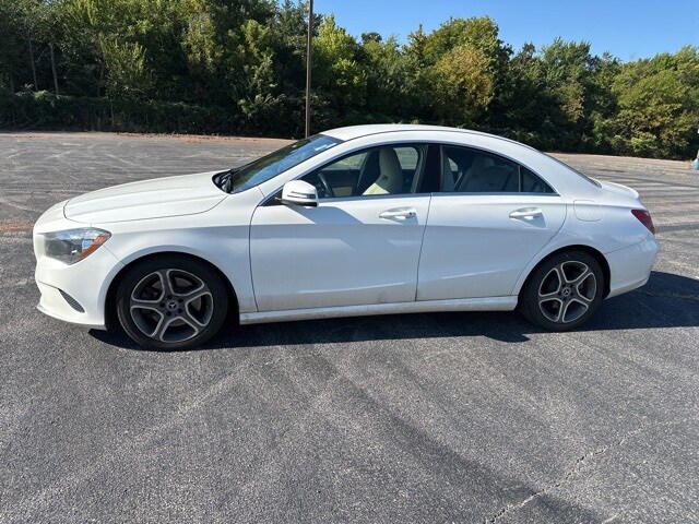 2019 Mercedes Benz CLA 250 photo 2