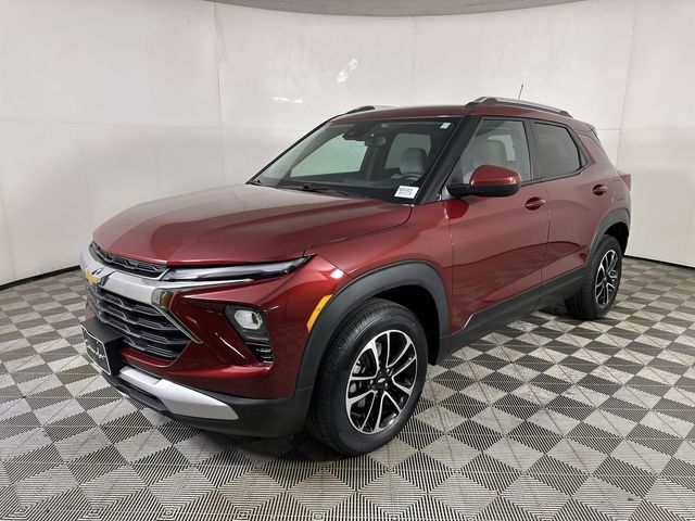 Red (Crimson Metallic) 2025 Chevrolet Trailblazer SUV / Crossover Four-Wheel Drive 9-Speed Automatic